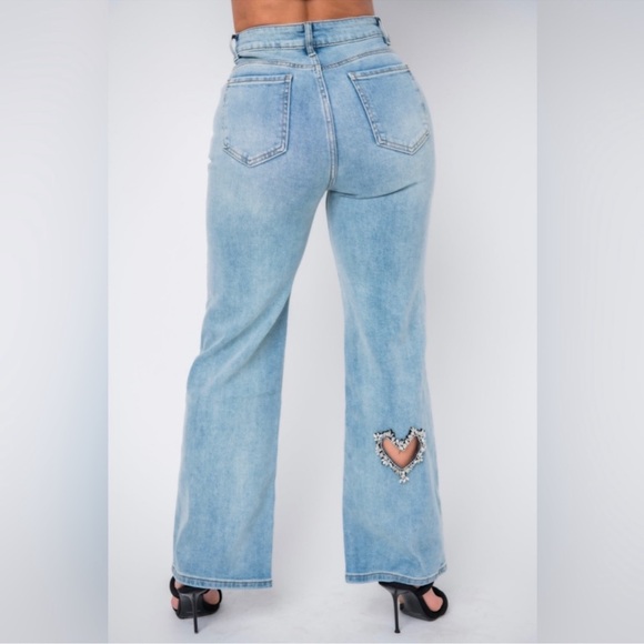 Primium Heart Embellished Cut Out Jeans in Blue Denim Size Small NWT - Picture 4 of 4
